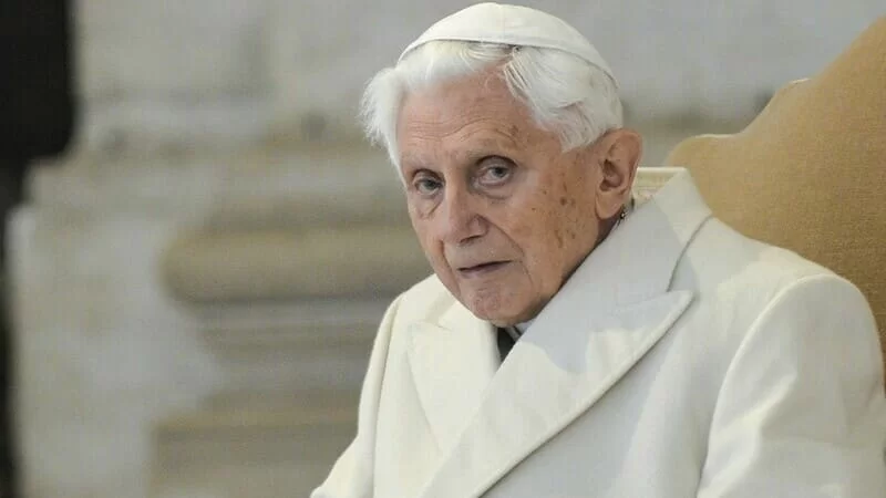 vittima di pedofilia_ratzinger_