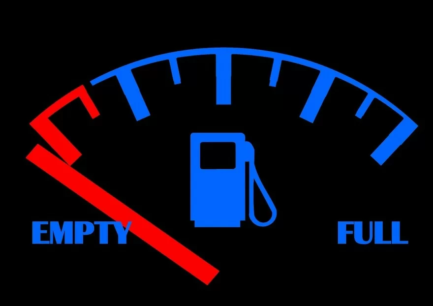 Accise sulla benzina: è veramente possibile tagliarle? Ecco quali sono