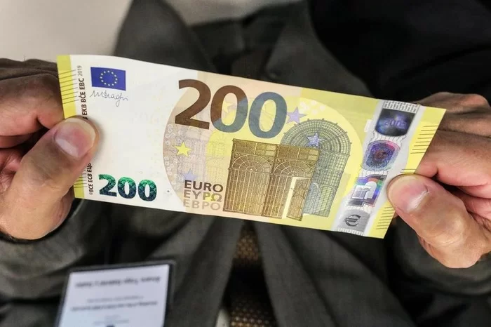 Erogazione bonus 200 euro: come arriverà a dipendenti e percettori di RdC