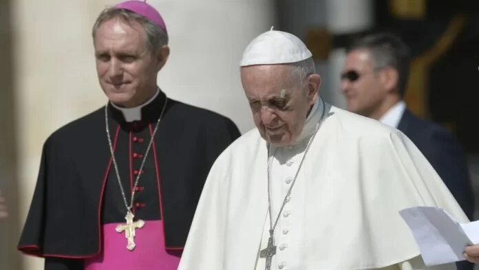 padre georg_Papa francesco_