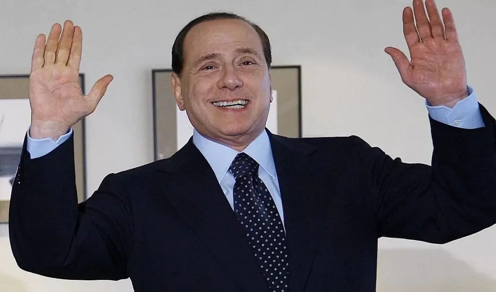 silvio berlusconi narcisista personalità istrionica