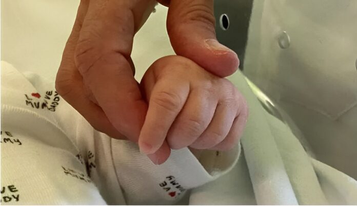 Neonato abbandonato a Taranto