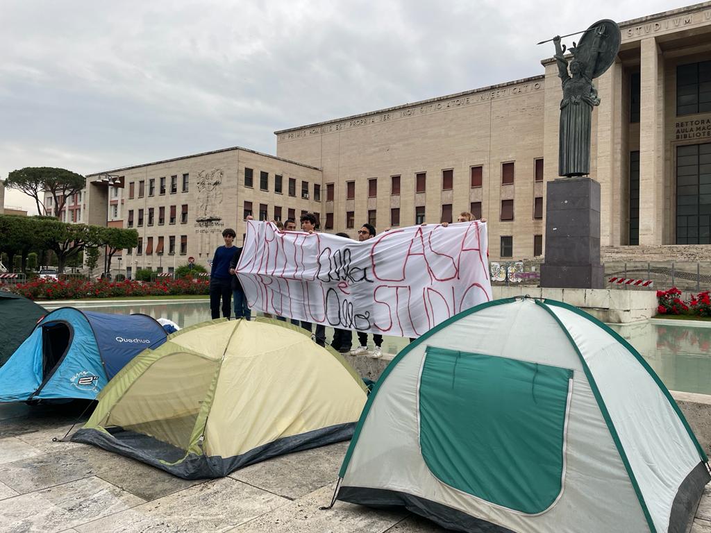 Caro affitti: la protesta parte da La Sapienza di Roma