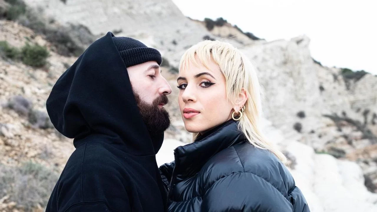 I Coma Cose si sono sposati: mantenuta la promessa fatta a Sanremo 6 I Coma Cose si sono sposati: mantenuta la promessa fatta a Sanremo 5