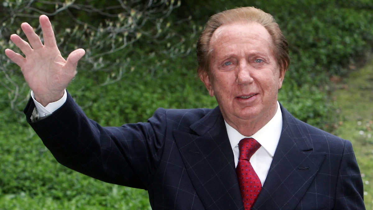 Arriva la miniserie su Mike Bongiorno, svela lati inediti del "padre della televisione italiana" 6 Arriva la miniserie su Mike Bongiorno, svela lati inediti del "padre della televisione italiana" 5