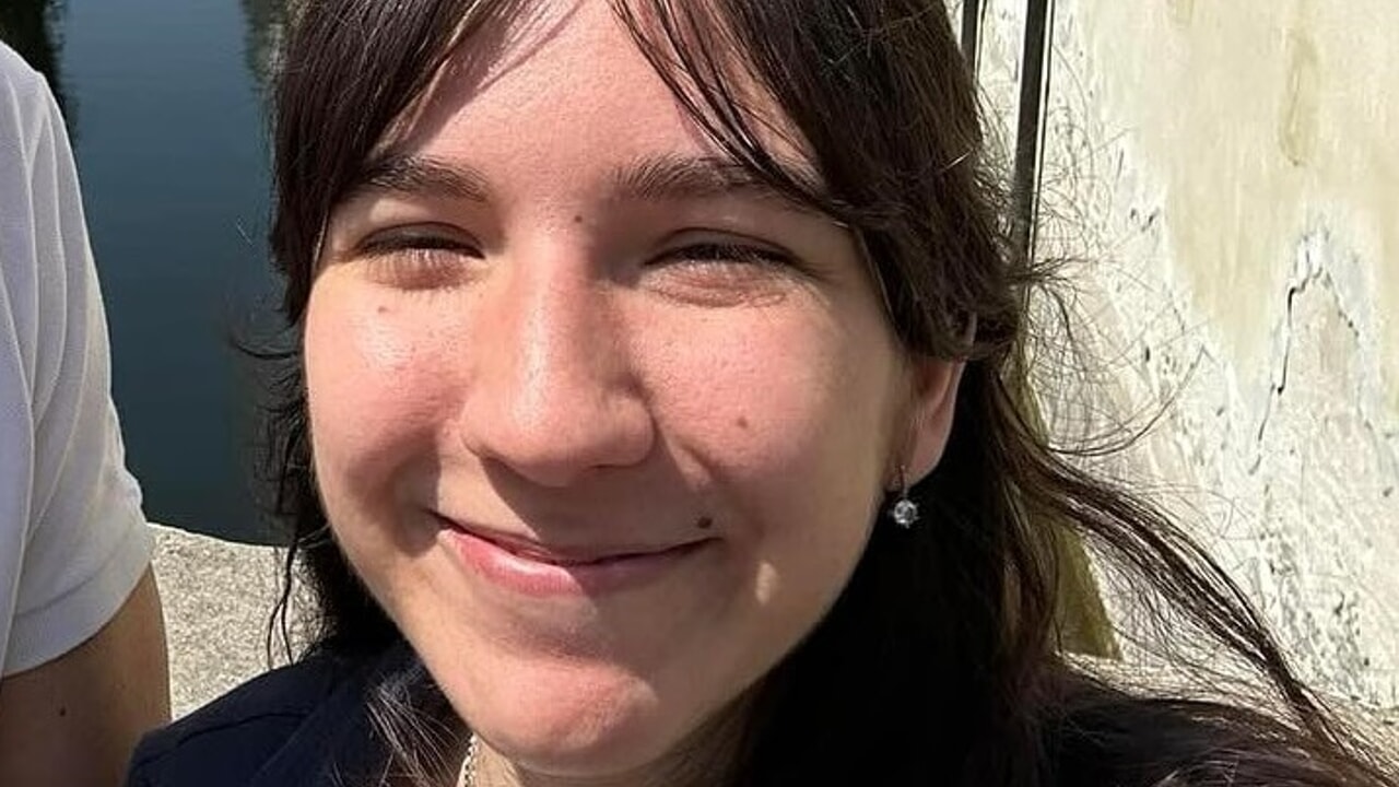 In 3000 hanno scritto lettere a Giulia Cecchettin: "Grazie, ci hai salvato la vita" 4 In 3000 hanno scritto lettere a Giulia Cecchettin: "Grazie, ci hai salvato la vita" 3