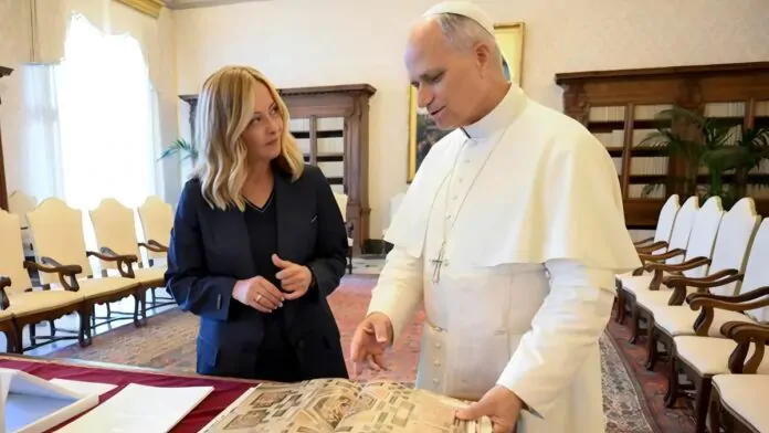 papa leone e giorgia meloni