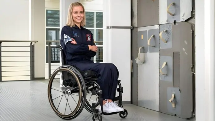 michaela benthaus prima astronauta con disabilità nello spazio