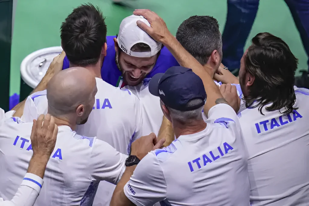 Coppa Davis, Berrettini festeggia.