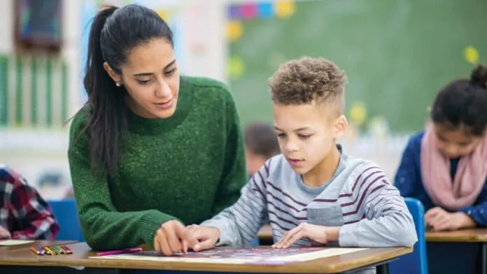 contratto istruzione e ricerca