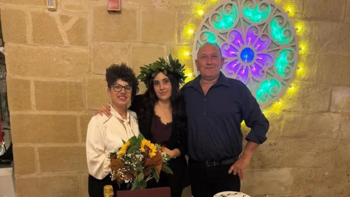 tesi sulla terapia dell'abbraccio